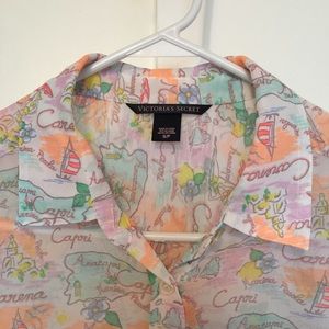 🌷x3 for $20🌷 Victoria’s Secret Sheer Button Down